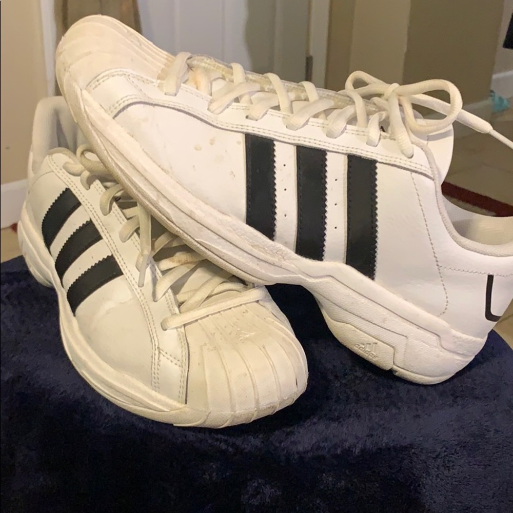 Adidas superstars